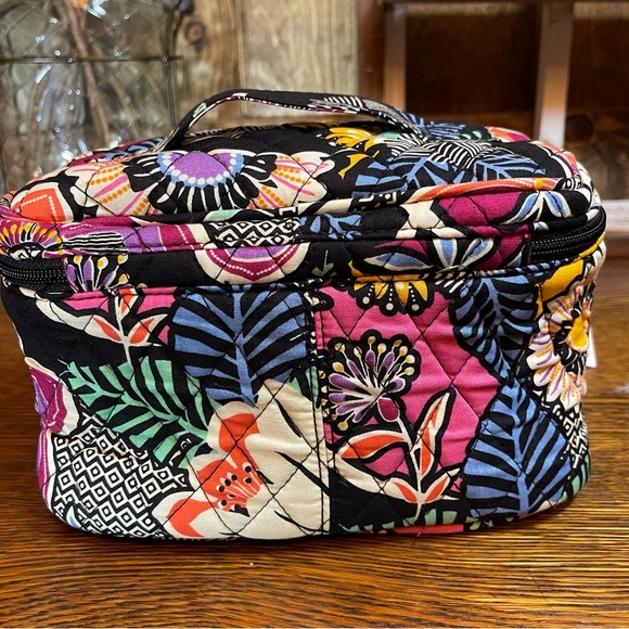 Vera Bradley Kauai Floral Train Case Cosmetic Travel Bag NWT New - Picture 8 of 13